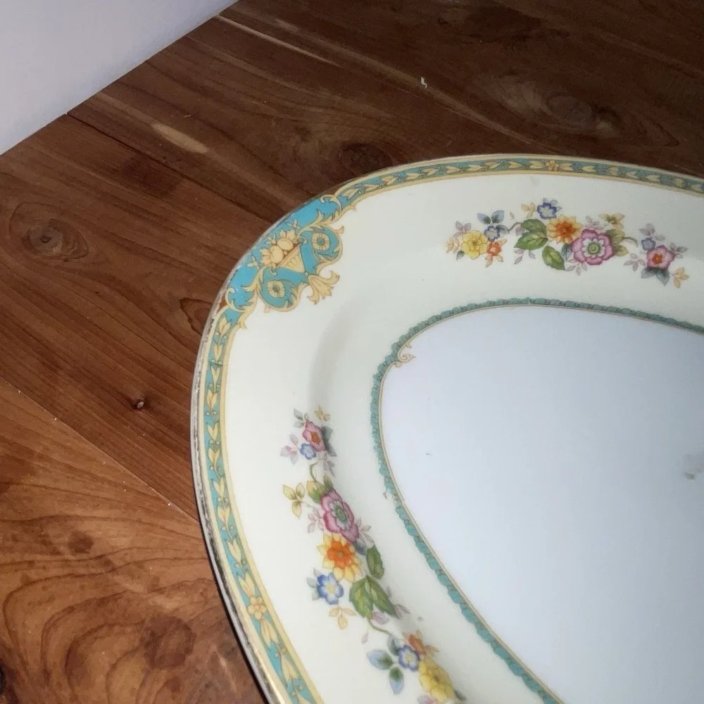 Vintage Meito China 11.5